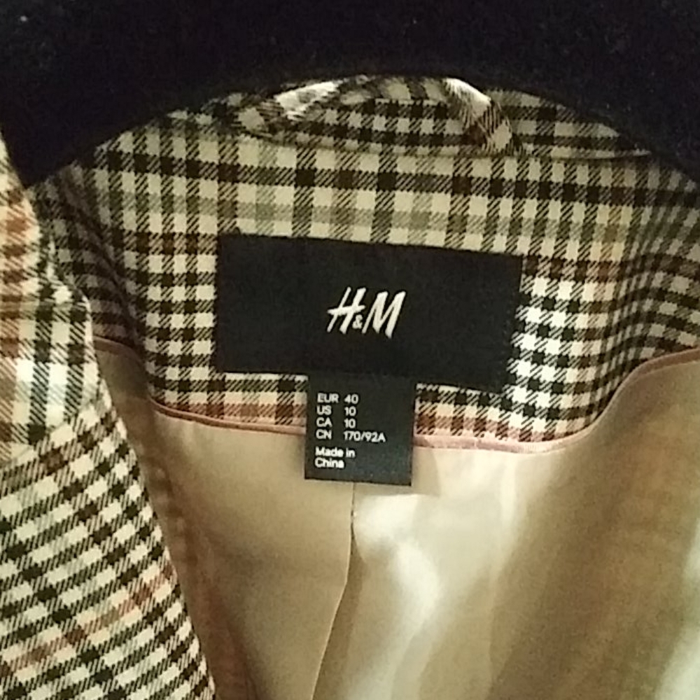 H&M suit - Picture 4 of 4
